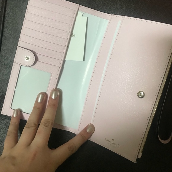 Pink Kate Spade wallet! - Picture 3 of 5